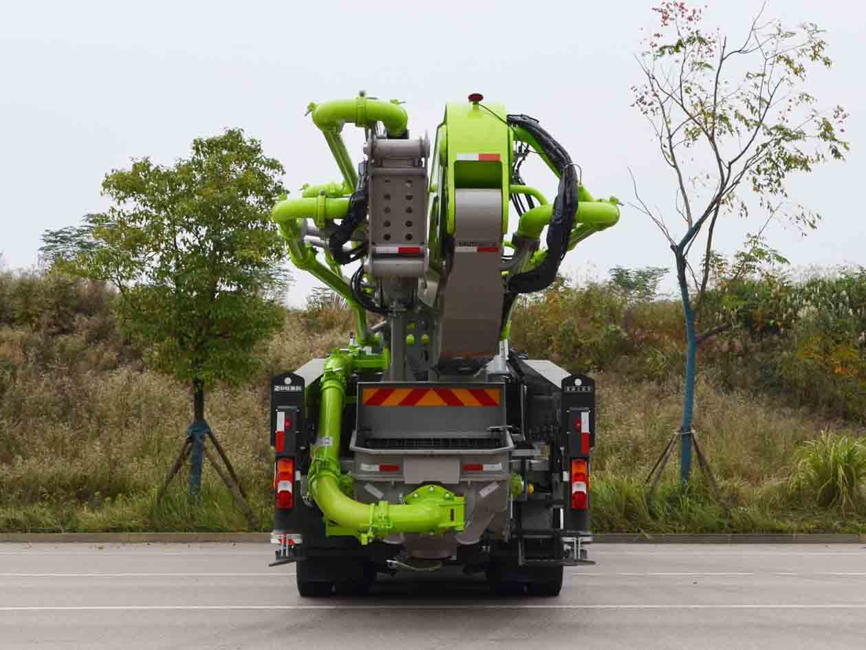 中聯(lián)牌ZLJ5440THBBF混凝土泵車公告圖片