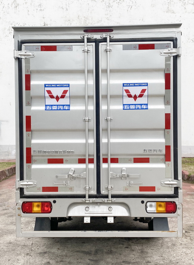 五菱牌GXA5034XXYEV純電動(dòng)廂式運(yùn)輸車公告圖片