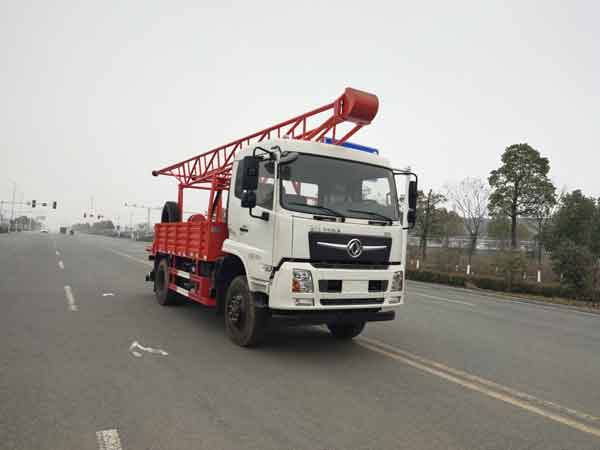 龍星匯牌HLV5090TZJD6鉆機(jī)車(chē)