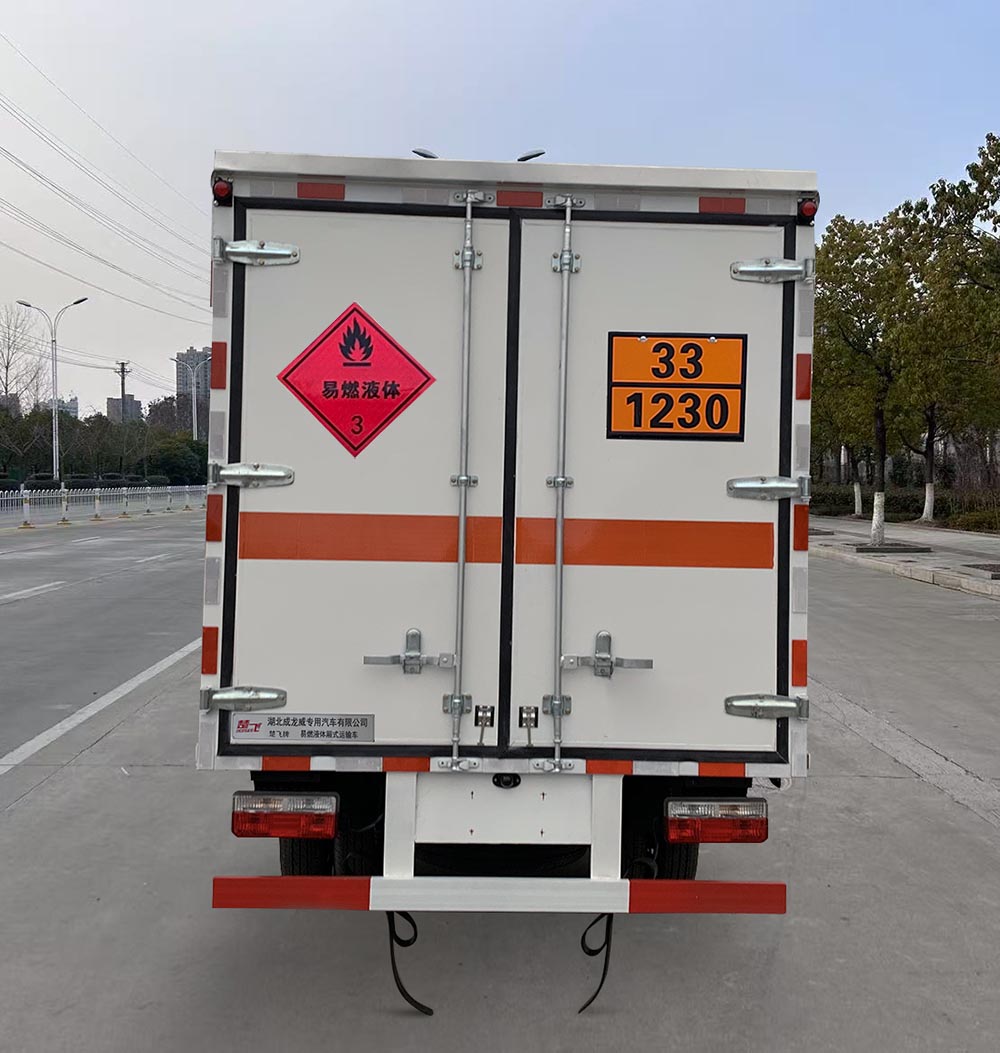 楚飛牌CLQ5040XRY6E易燃液體廂式運(yùn)輸車公告圖片