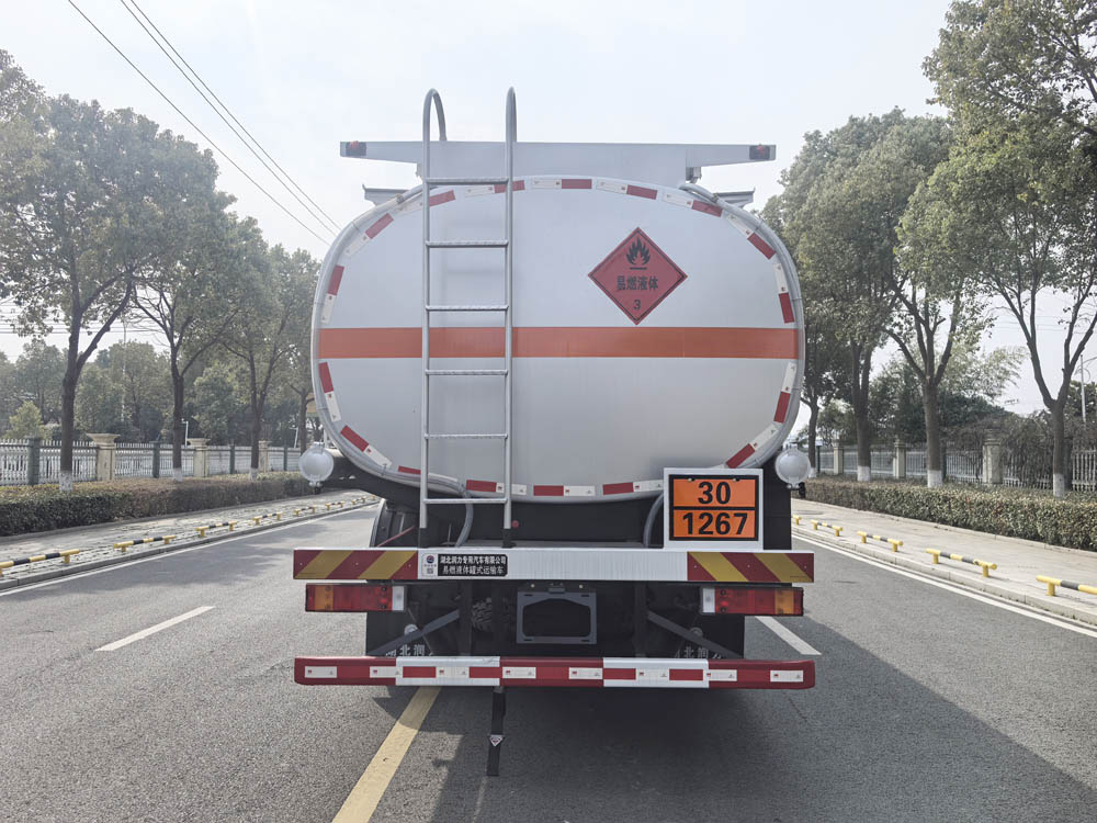 潤知星牌SCS5320GRYEQ6易燃液體罐式運(yùn)輸車公告圖片