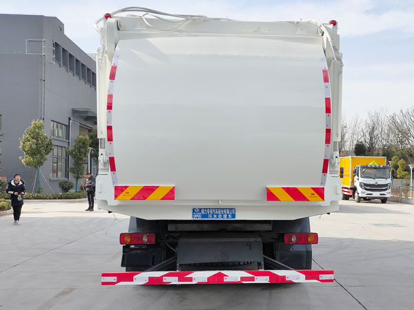 程力威牌CLW5180TWCE6污水處理車公告圖片