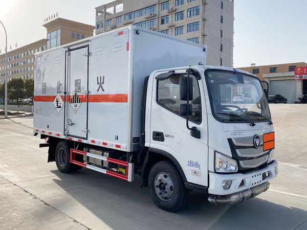 楚勝牌CSC5045XZWB6雜項(xiàng)危險(xiǎn)物品廂式運(yùn)輸車公告圖片