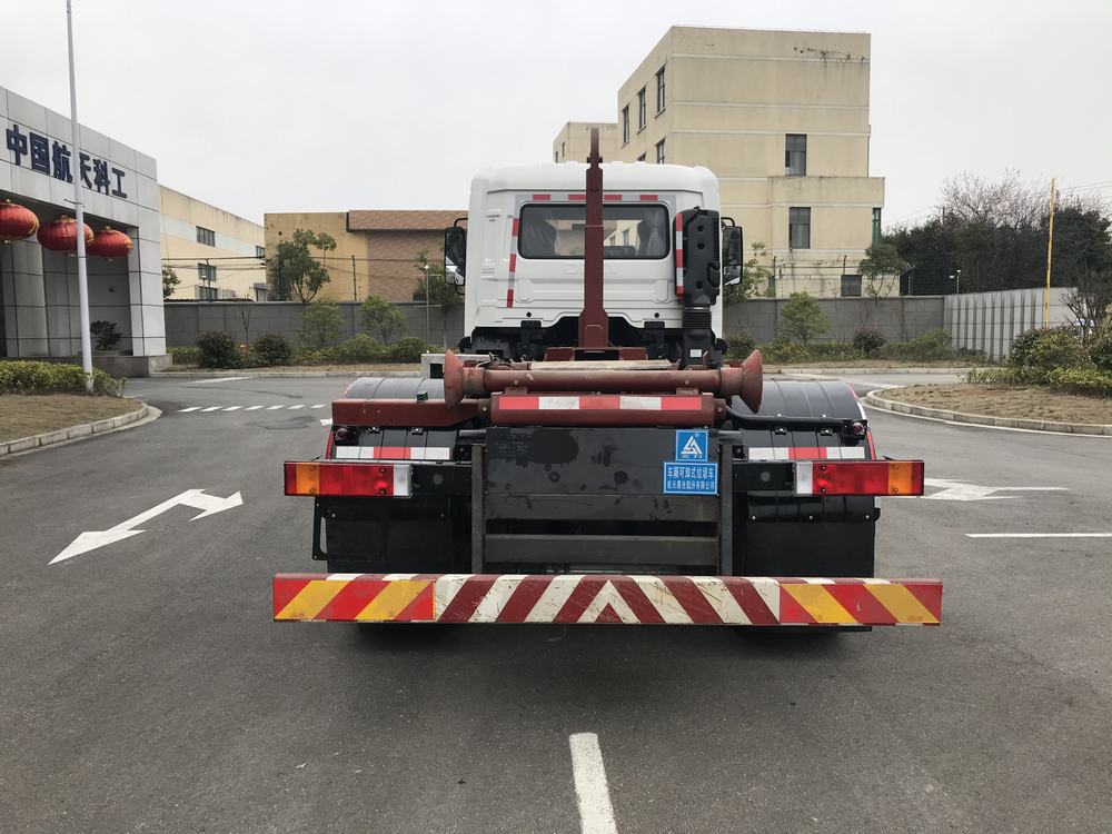 三力牌CGJ5188ZXXDFE6車廂可卸式垃圾車公告圖片