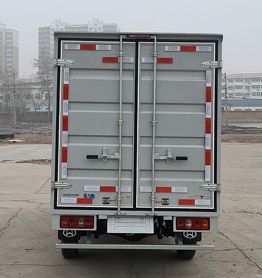 長(zhǎng)安牌SC5032XXYDBADBEV純電動(dòng)廂式運(yùn)輸車公告圖片