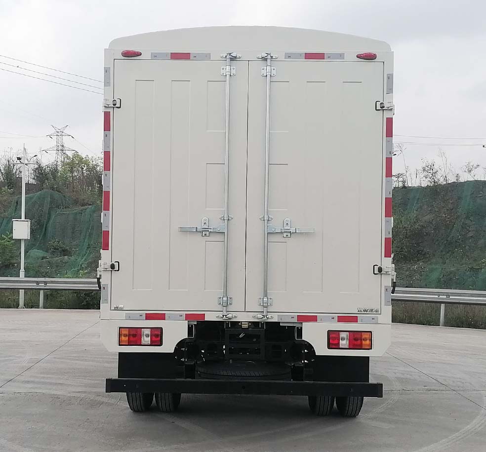 江鈴牌JX5046CCYTGE26倉柵式運(yùn)輸車公告圖片