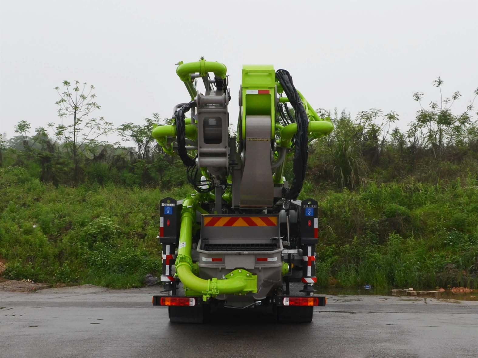 中聯(lián)牌ZLJ5460THBJF混凝土泵車公告圖片