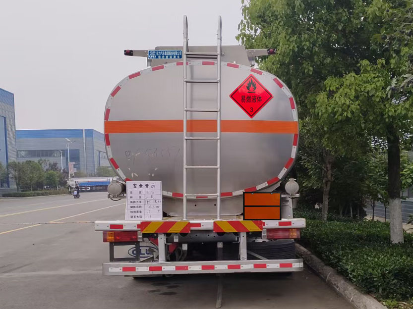 程力牌CL5260GYYLS6鋁合金運(yùn)油車公告圖片