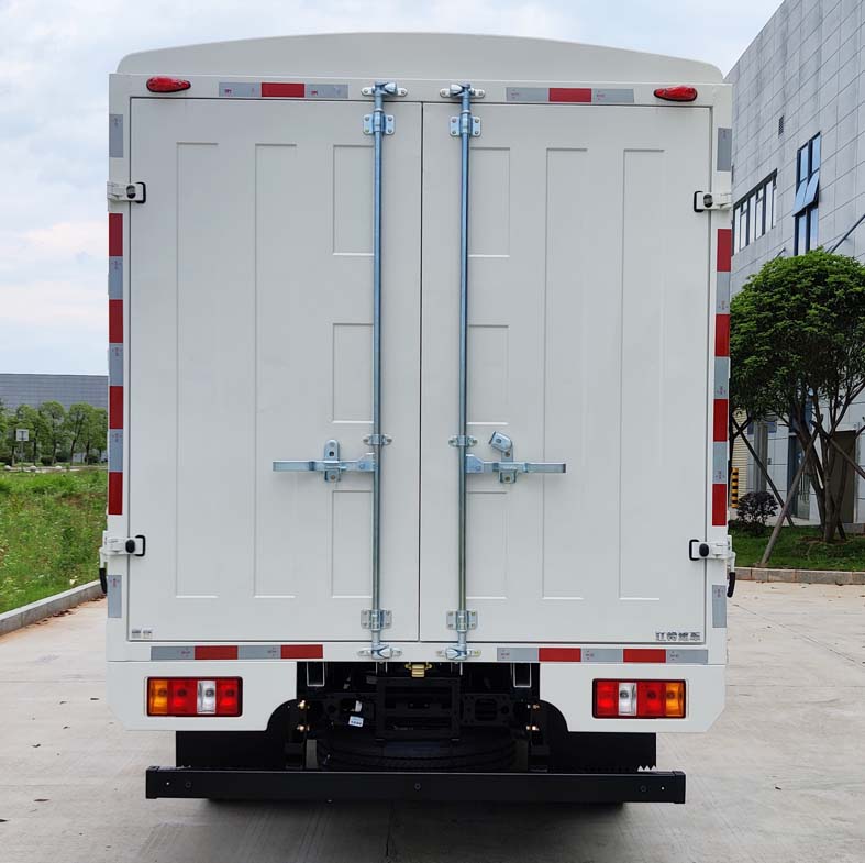 江鈴牌JX5048CCYTGE26倉柵式運輸車公告圖片