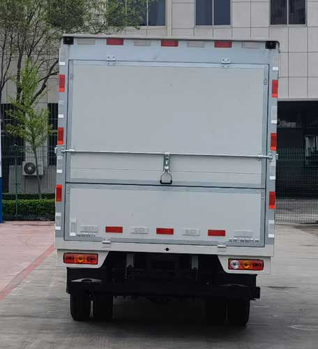 福田牌BJ5042XYK8AB6-01翼開啟廂式車公告圖片