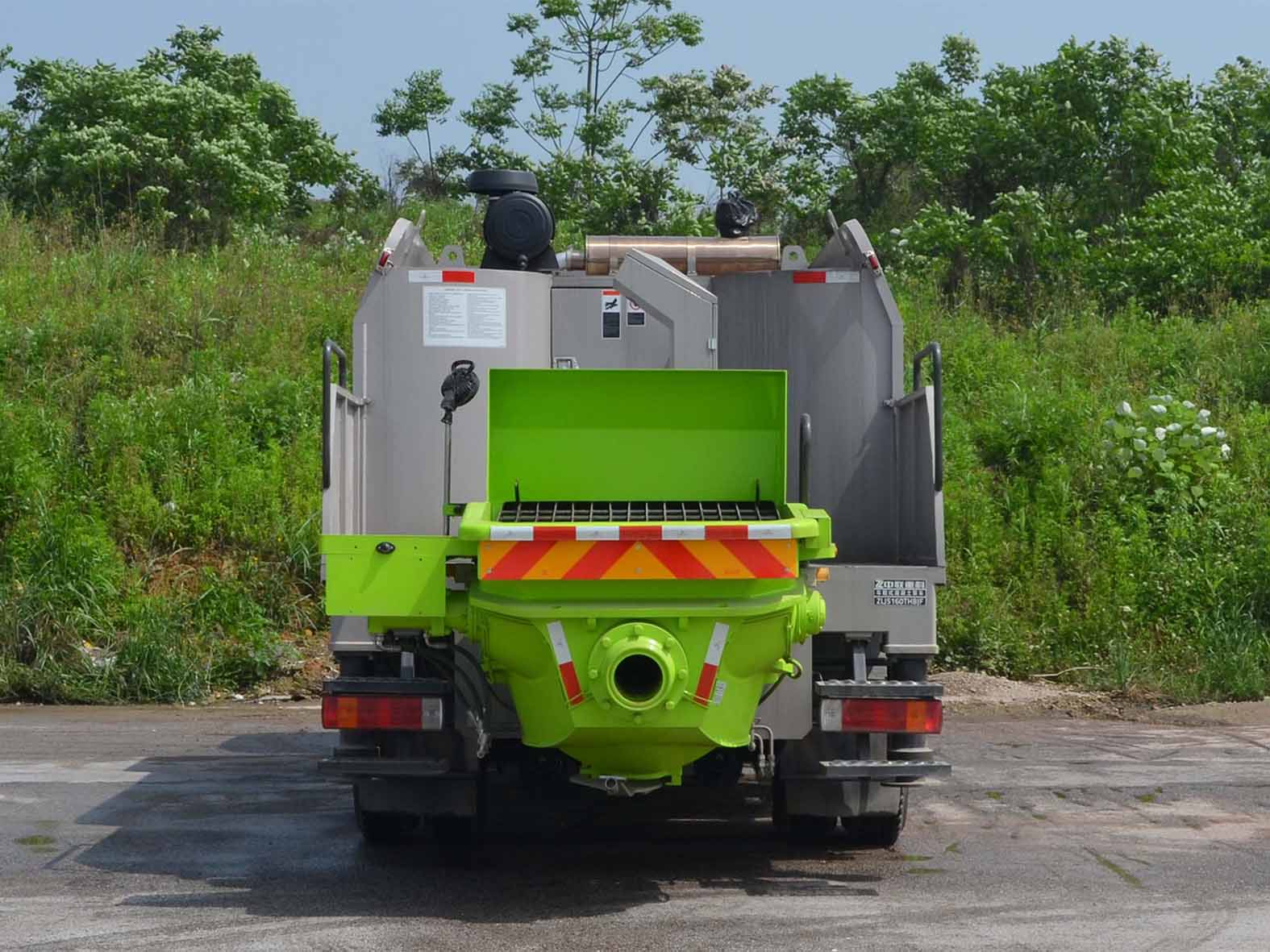 中聯(lián)牌ZLJ5160THBJF車載式混凝土泵車公告圖片