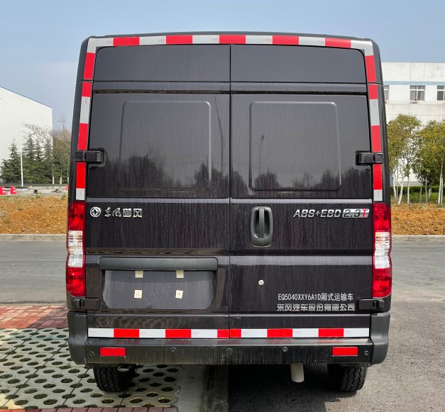 東風(fēng)牌EQ5040XXY6A1D廂式運(yùn)輸車公告圖片