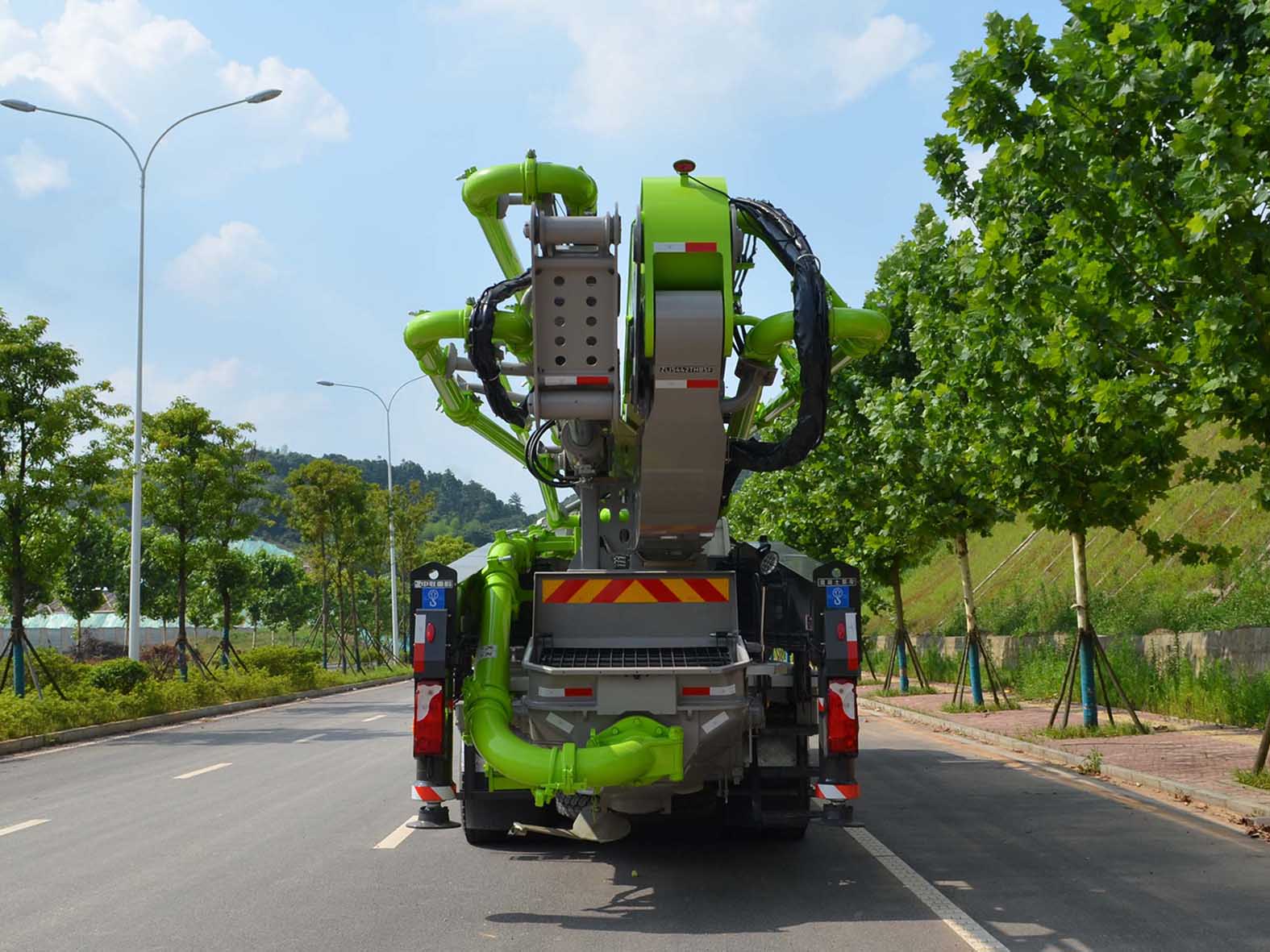 中聯(lián)牌ZLJ5442THBSF混凝土泵車公告圖片