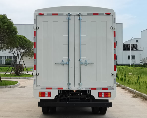 江鈴牌JX5043CCYTGD26倉(cāng)柵式運(yùn)輸車公告圖片