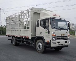 仓栅式运输车