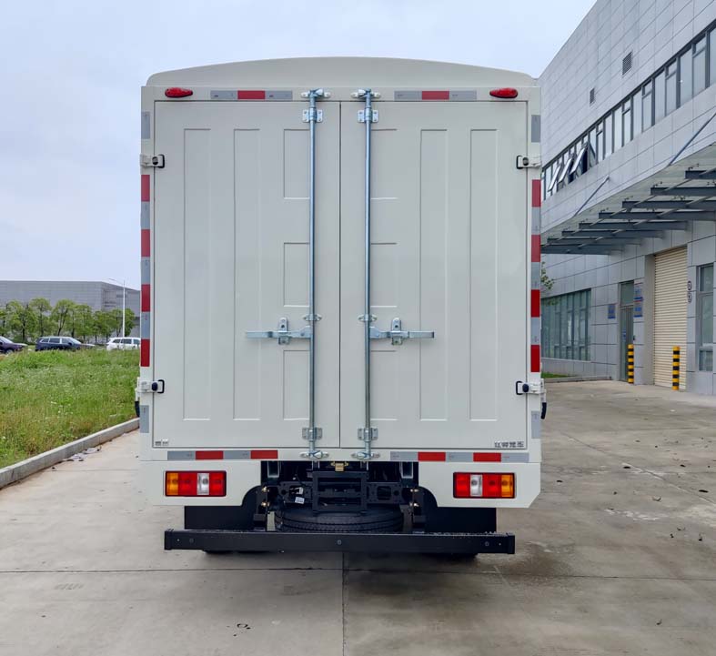 江鈴牌JX5048CCYTGB26倉柵式運輸車公告圖片