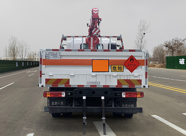 中燕牌BSZ5183TQPSQ氣瓶運(yùn)輸車公告圖片