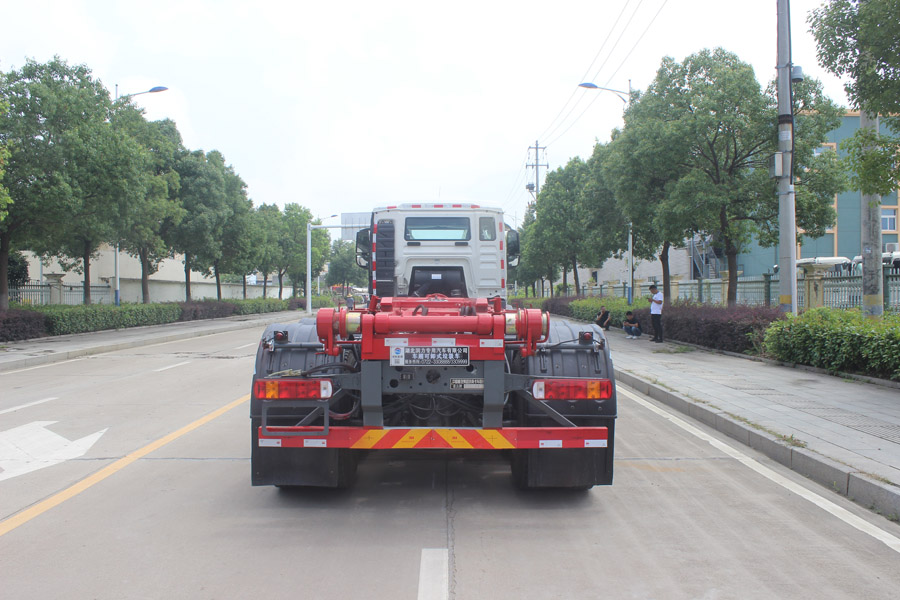 潤知星牌SCS5312ZXXZZ6車廂可卸式垃圾車公告圖片