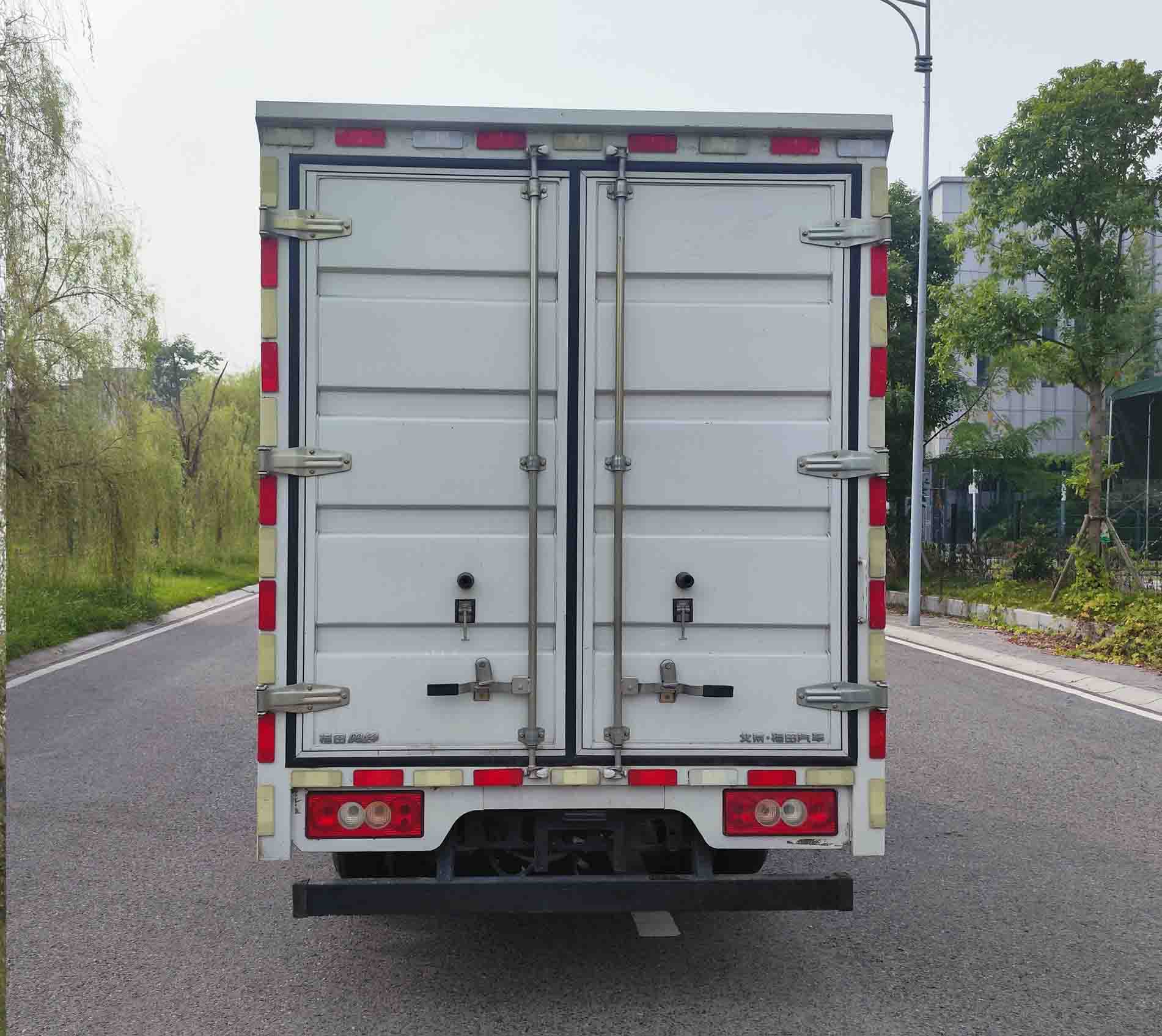 廂式運輸車圖片