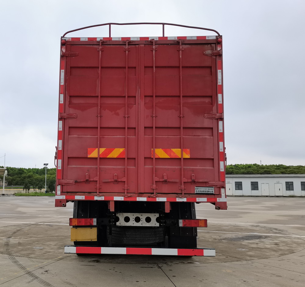 東風牌DFH5310CCQCX畜禽運輸車公告圖片