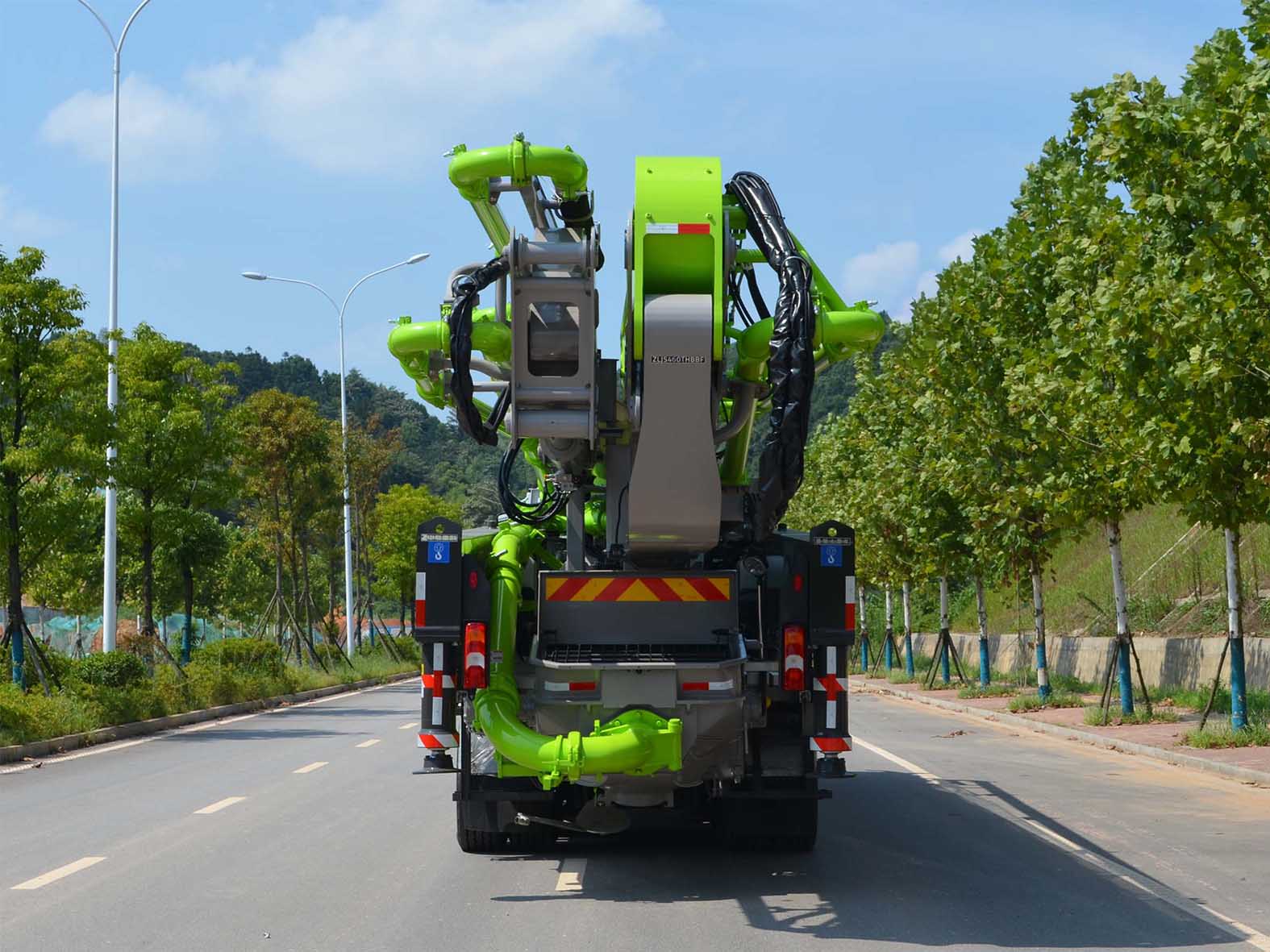 中聯(lián)牌ZLJ5460THBBF混凝土泵車(chē)公告圖片