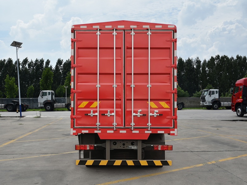 豪沃牌ZZ5257CCYN54CKF1倉柵式運輸車公告圖片