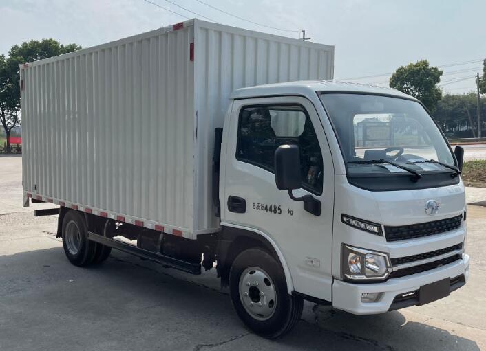 躍進(jìn)牌SH5043XXYPFDCNZ1廂式運(yùn)輸車公告圖片