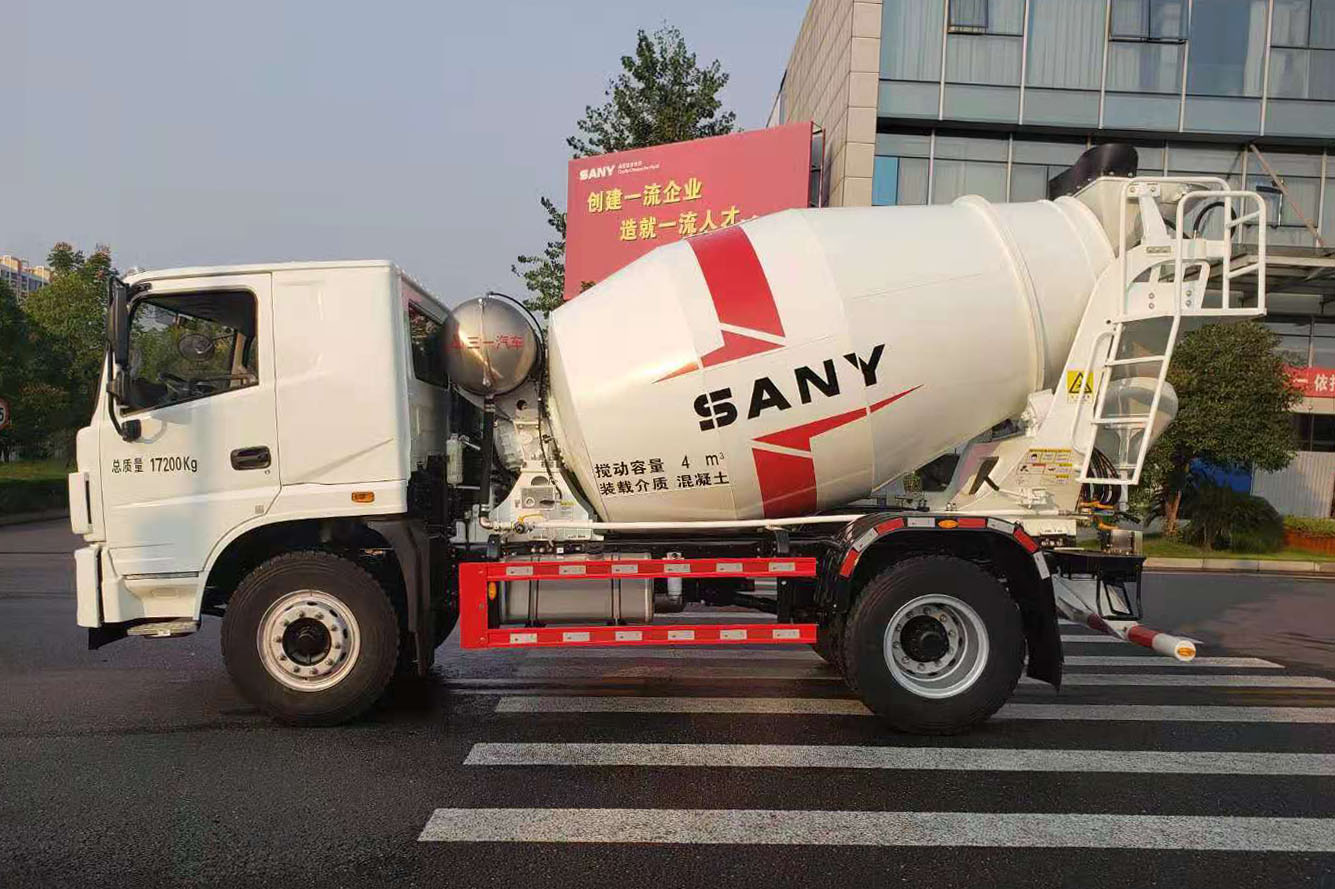 三一牌SYM5171GJB1F混凝土攪拌運(yùn)輸車公告圖片