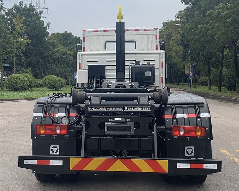 徐工牌XGH5320ZXXDBEV純電動車廂可卸式垃圾車公告圖片
