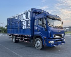 仓栅式运输车