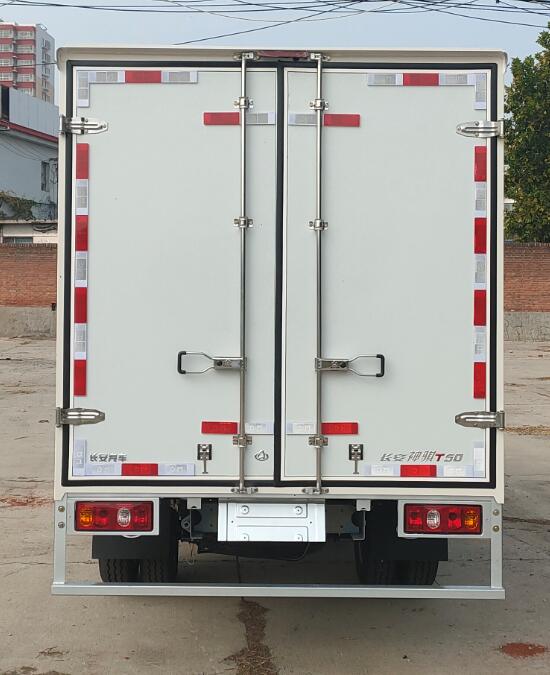 長(zhǎng)安牌SC5031XXYSCAY6廂式運(yùn)輸車(chē)公告圖片