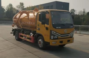 吸污车