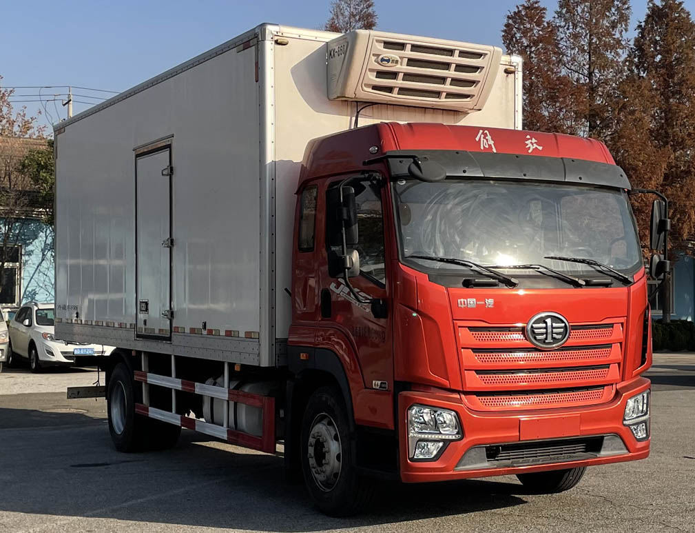 解放牌CA5180XLCP28K2L2E6A80冷藏車公告圖片