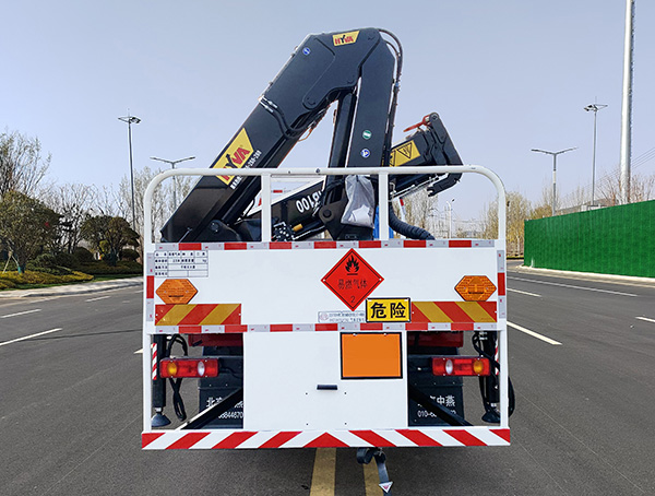 中燕牌BSZ5181TQPSQ氣瓶運(yùn)輸車公告圖片