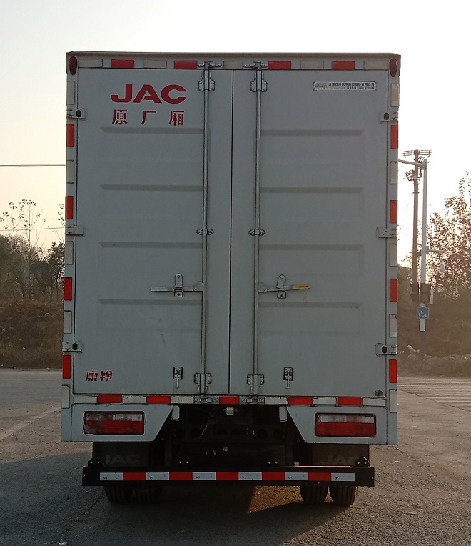 江淮牌HFC5045XXYP22N1C3S廂式運(yùn)輸車公告圖片