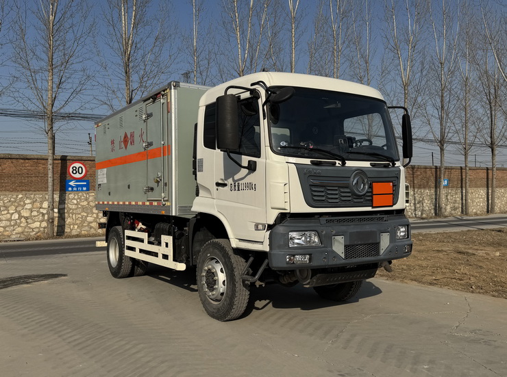 WTC5120XQY爆破器材運輸車