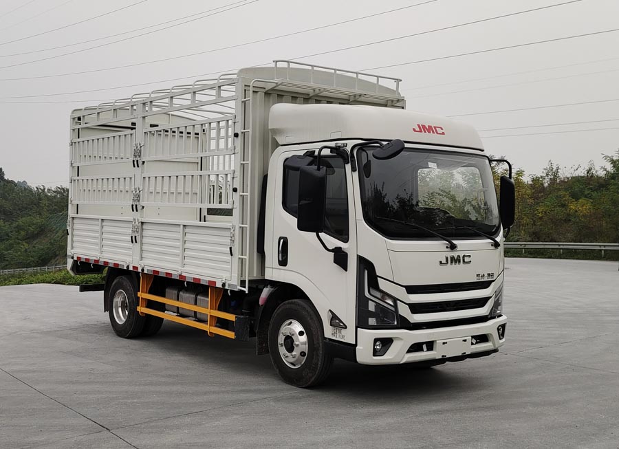 江鈴牌JX5074CCYTGH26倉(cāng)柵式運(yùn)輸車公告圖片