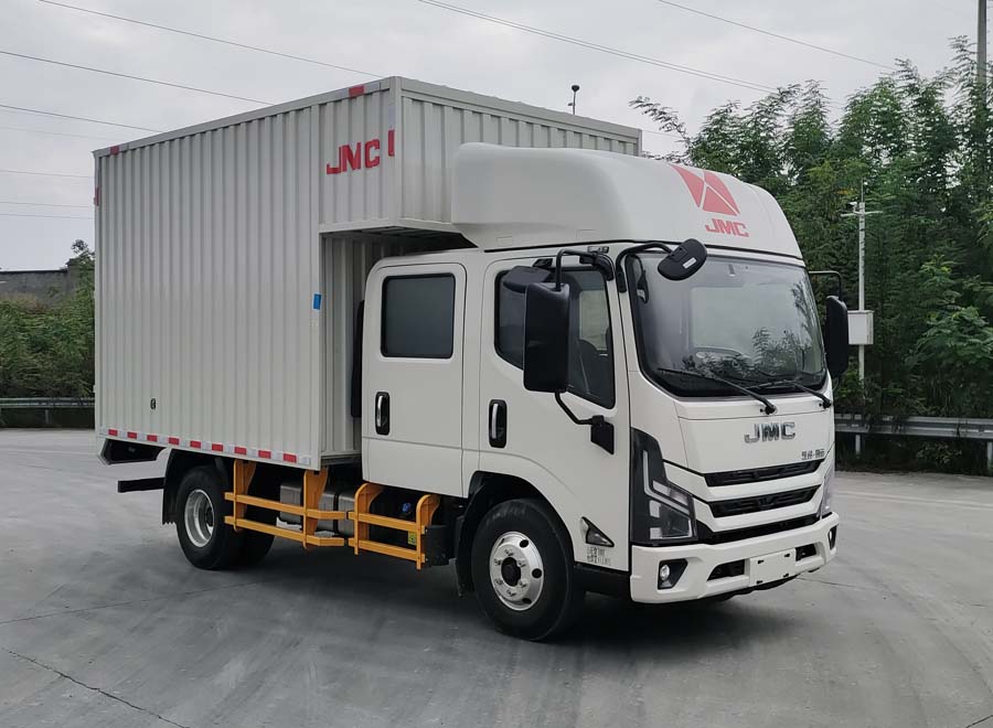 江鈴牌JX5074XXYTSGH26廂式運(yùn)輸車公告圖片