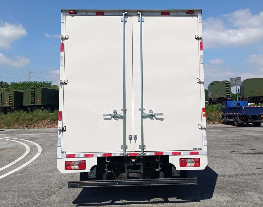 江鈴牌JX5079XXYTGA26廂式運(yùn)輸車公告圖片