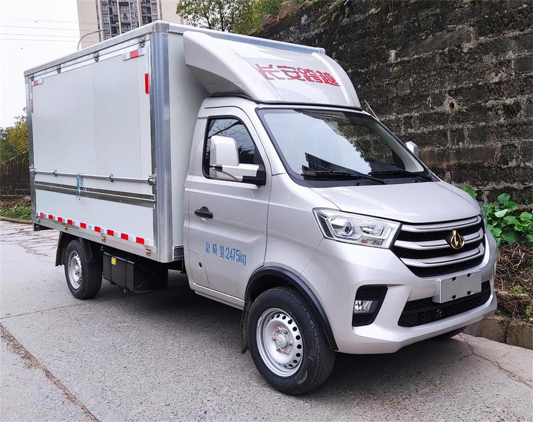 長安牌SC5021XYKNAD6B3翼開啟廂式車