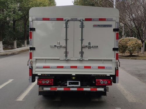 江淮牌HFC5040CCYEV2純電動(dòng)倉柵式運(yùn)輸車公告圖片