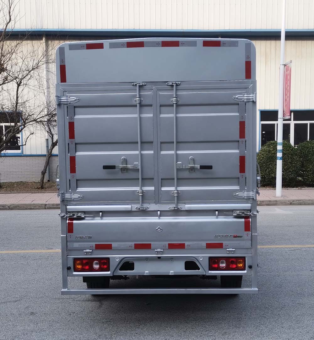 長(zhǎng)安牌SC5032CCYSFAF6倉(cāng)柵式運(yùn)輸車(chē)公告圖片