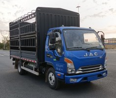 仓栅式运输车