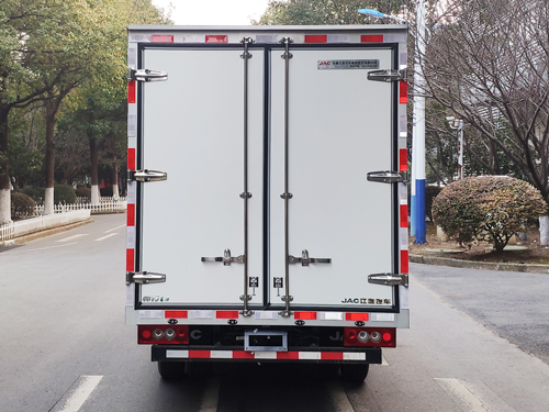 江淮牌HFC5040XXYEV2純電動(dòng)廂式運(yùn)輸車公告圖片