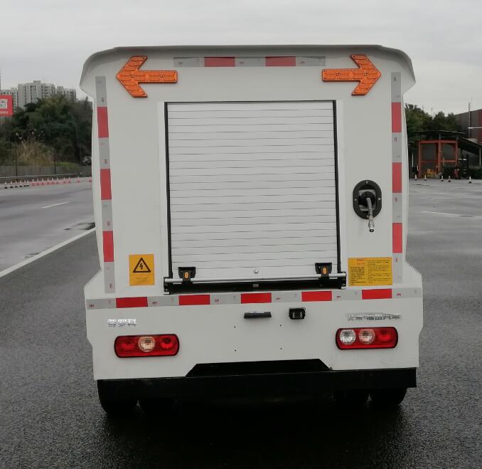 福田牌BJ5045TYHEV-H1純電動(dòng)路面養(yǎng)護(hù)車公告圖片