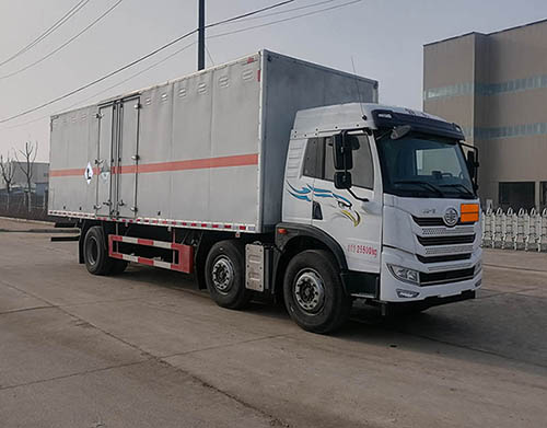 順風智造牌SFZ5260XZWC6雜項危險物品廂式運輸車公告圖片