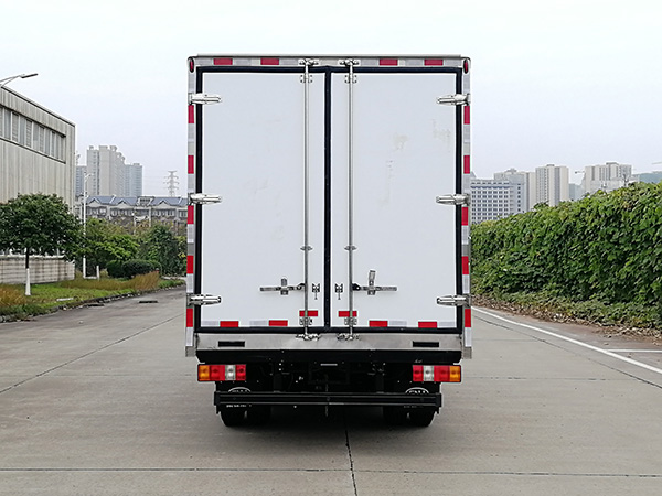 南駿牌NJP5040XLCJBEV純電動(dòng)冷藏車公告圖片