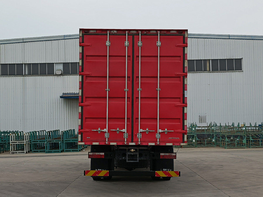 江淮牌HFC5181XXYP3K3A70DS廂式運(yùn)輸車(chē)公告圖片