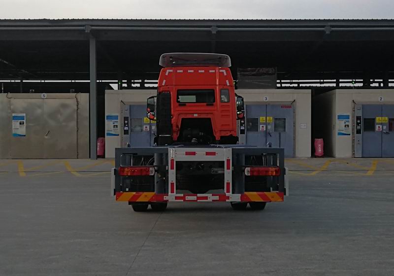 汕德卡牌ZZ5186ZKXN711GF1車(chē)廂可卸式汽車(chē)公告圖片