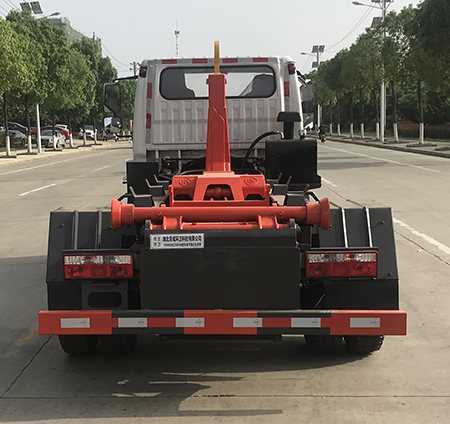 帝王環(huán)衛(wèi)牌HDW5045ZXXNJ6車廂可卸式垃圾車公告圖片
